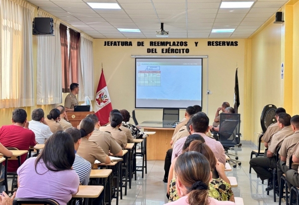 JERRE recibe capacitación en Doctrina Militar