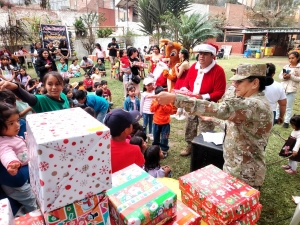 Jornada Navideña organizado por los Oficiales Profesionales de Reserva del Ejército del Perú